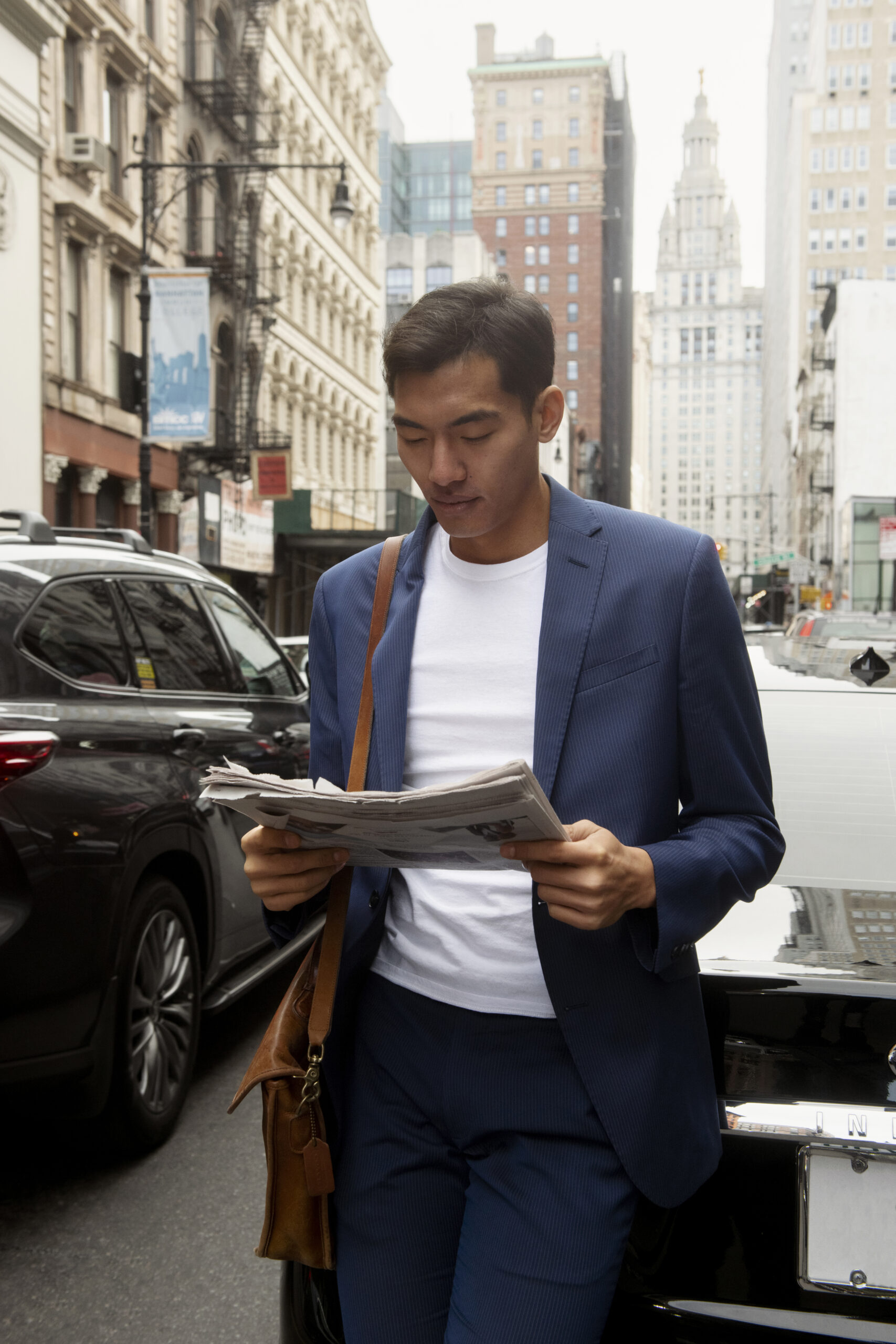 taxi-driver-getting-ready-customer (2)